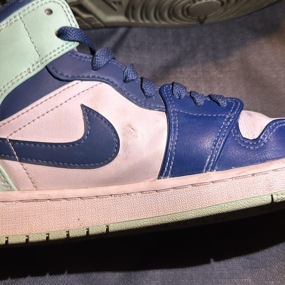 Nike Air Jordan 1 - Picture 4 of 10